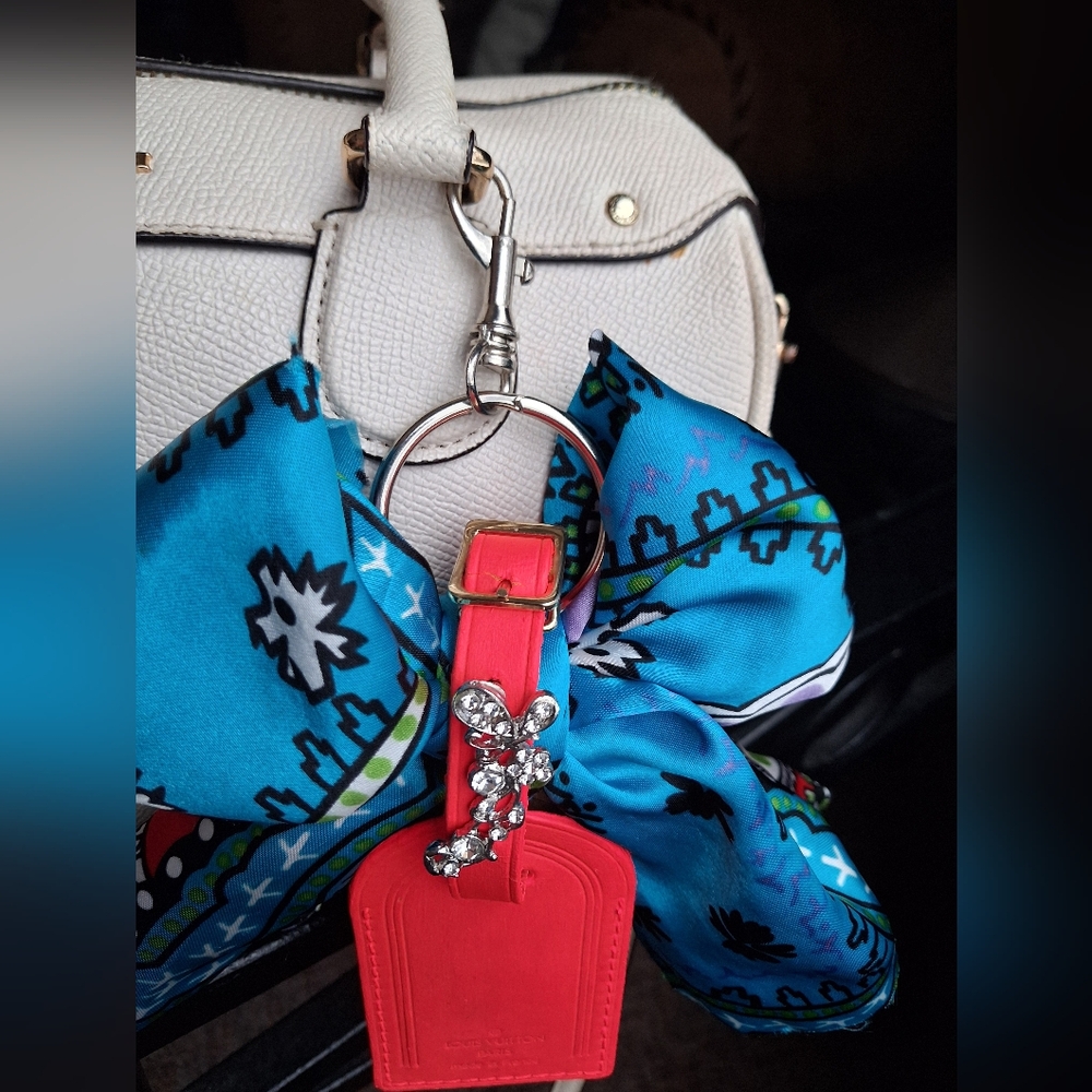 Louis Vuitton Pink Luggage Tag - Picture 2 of 4